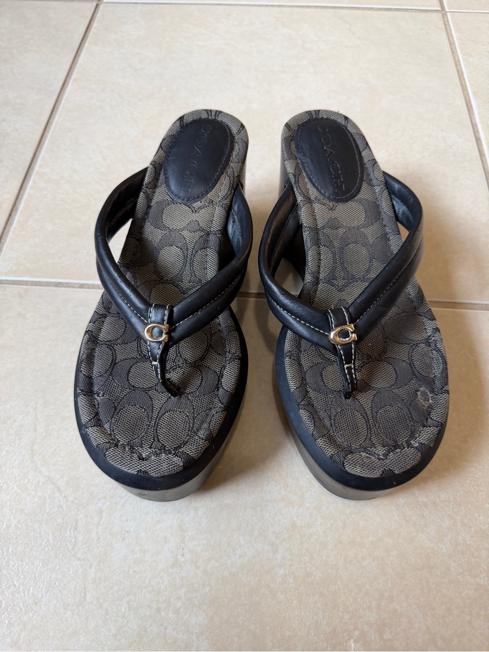 Coach Franki Flip Flops Size 7 B Black Leather Platform Signature Jacquard